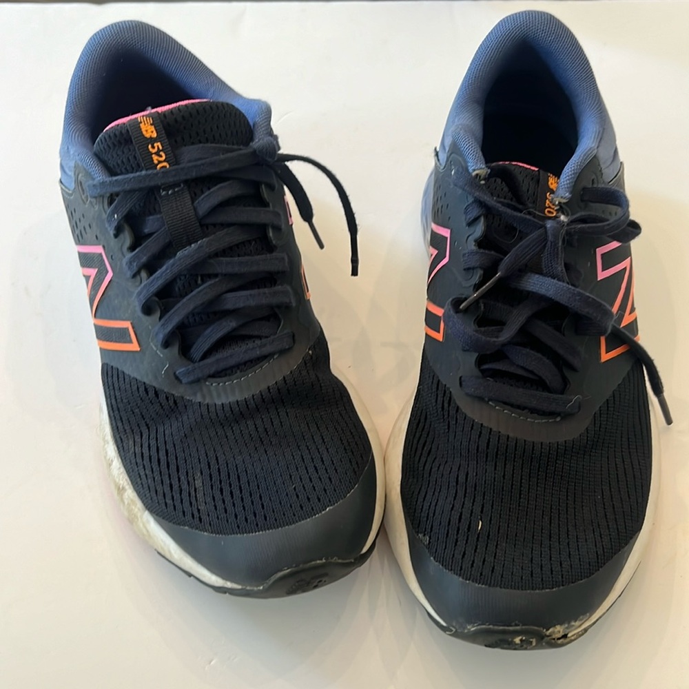 New Balance Navy Sneaker